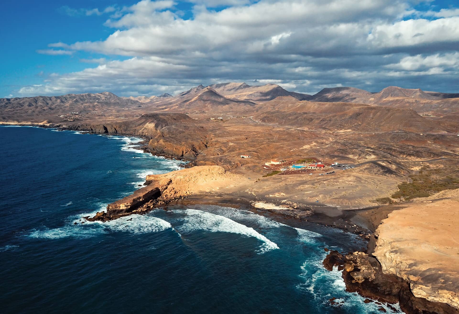 Vista impressionante das ilhas Canárias em época baixa.