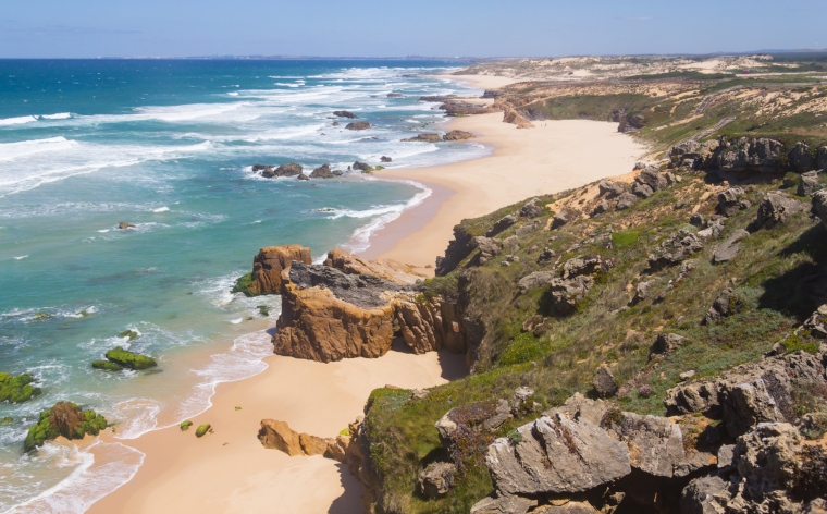 Praias na Costa Alentejana: 6 praias secretas para as férias