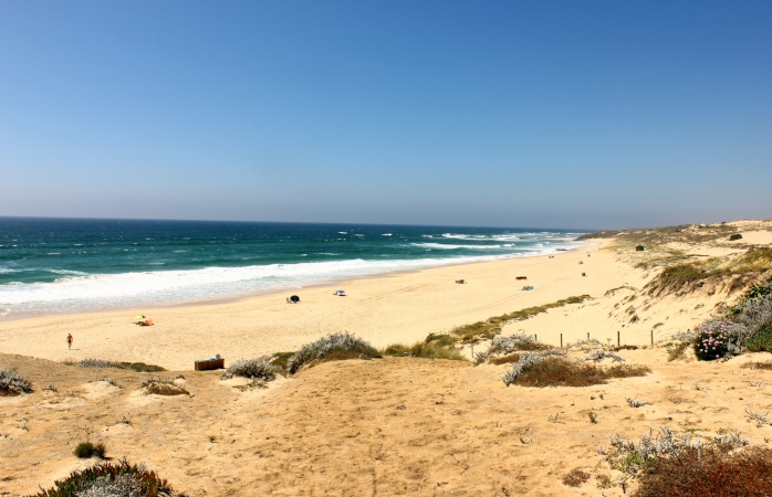 Uma das mais extensas e bonitas praias da Costa Alentejana