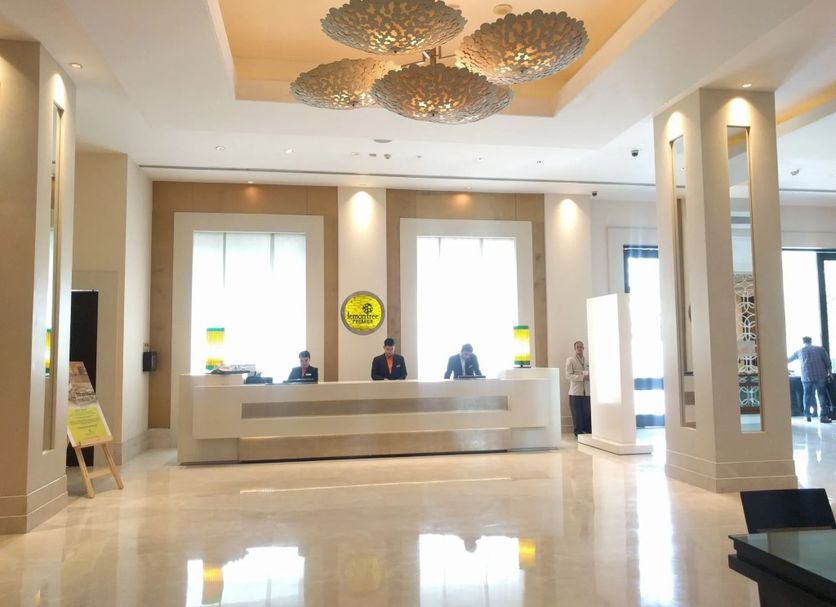Hall Foto