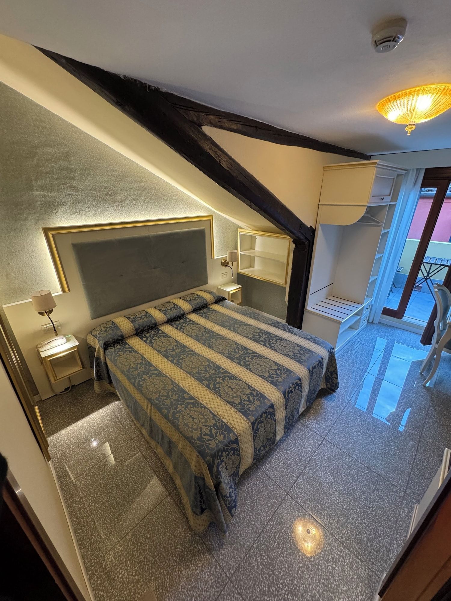 Quarto Foto