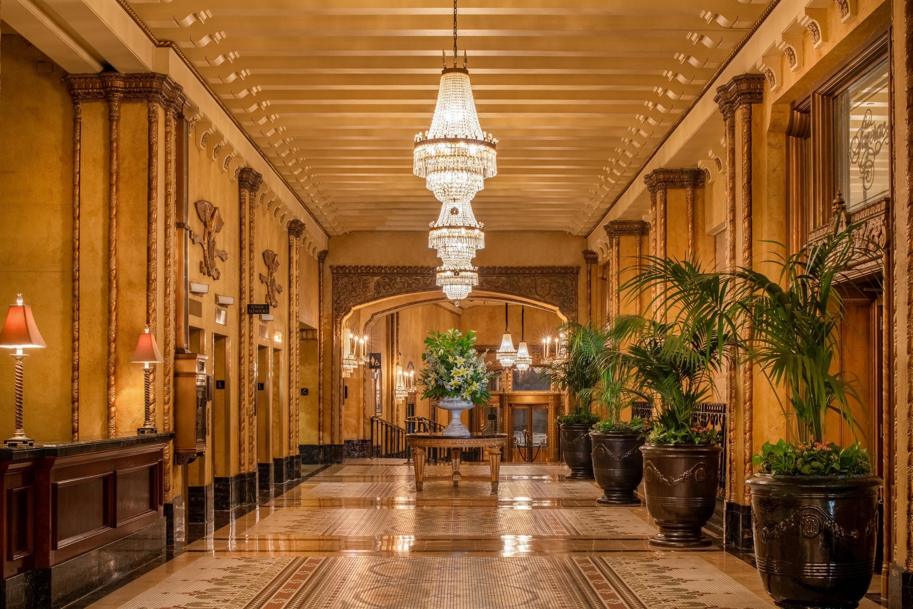 Hall Foto