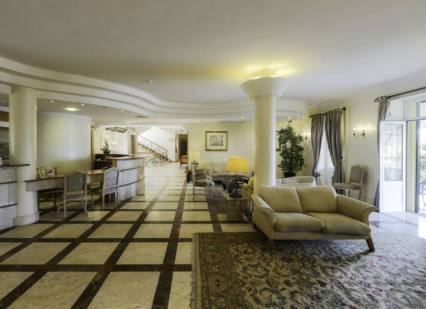 Hall Foto