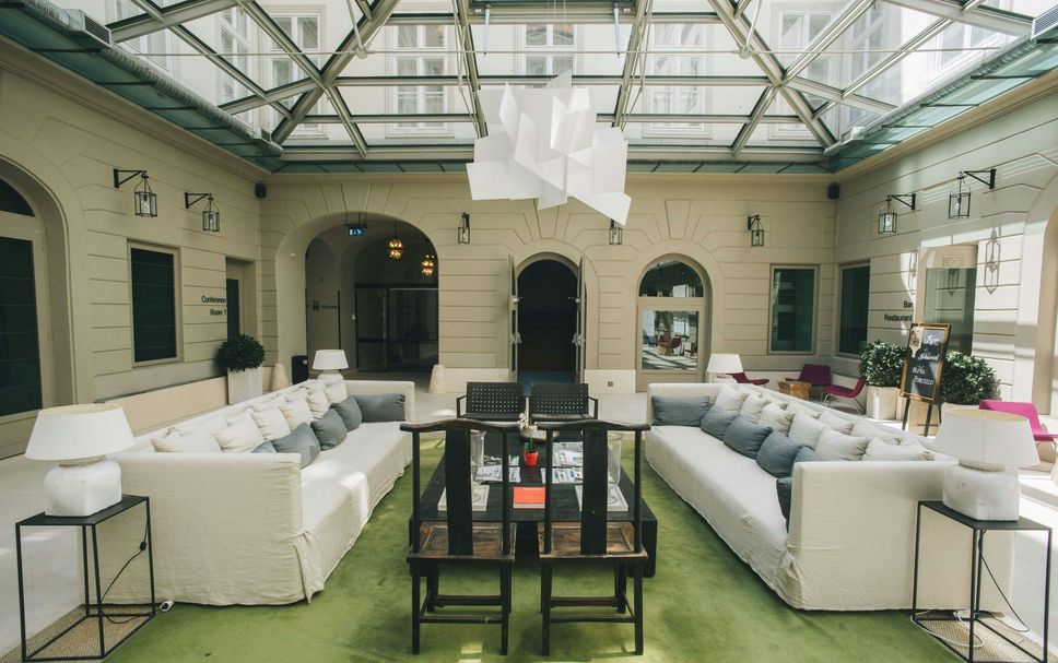 Hall Foto