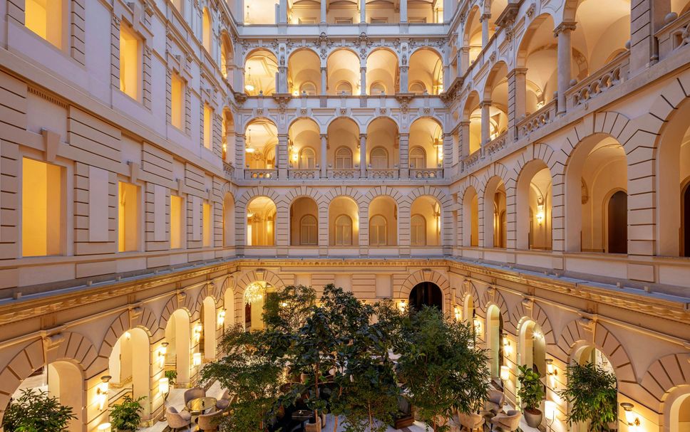 Hall Foto