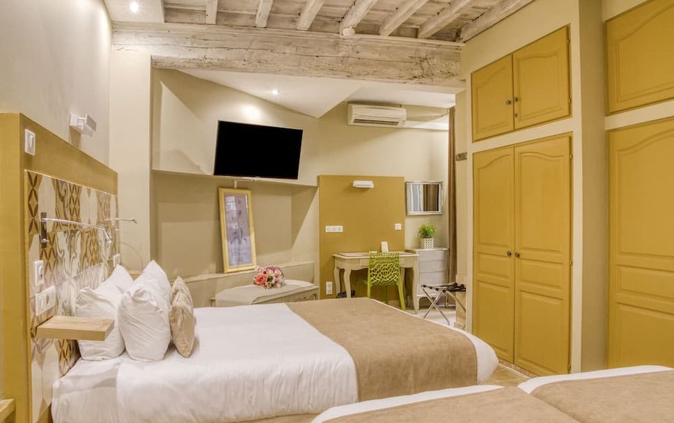 Quarto Foto