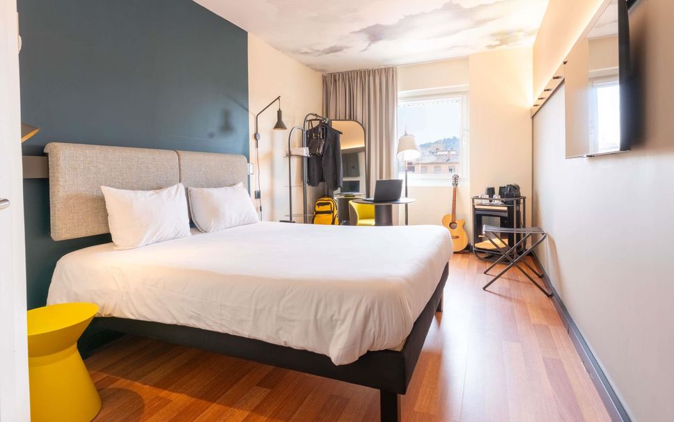 Quarto Foto